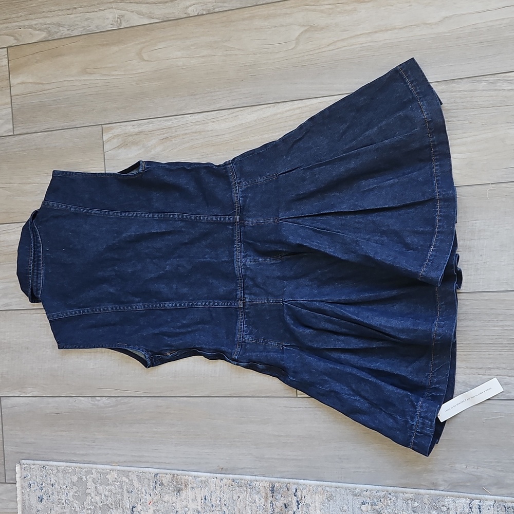 Reformation Dress - Picture 7 of 10